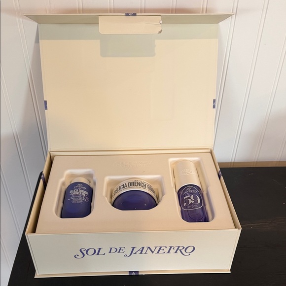 Sol de Janeiro Drench & Dazzle Set - Purple and White - Picture 5 of 5